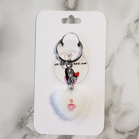 Mini Heart Keychain - Picture 2 of 6